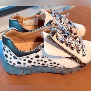 Size 7 animal print Shoes
